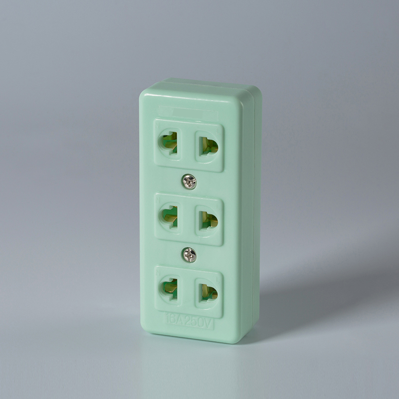 Professional Factory Kls3256 High Quality 3 Outlets Extension Socket/Power Strip