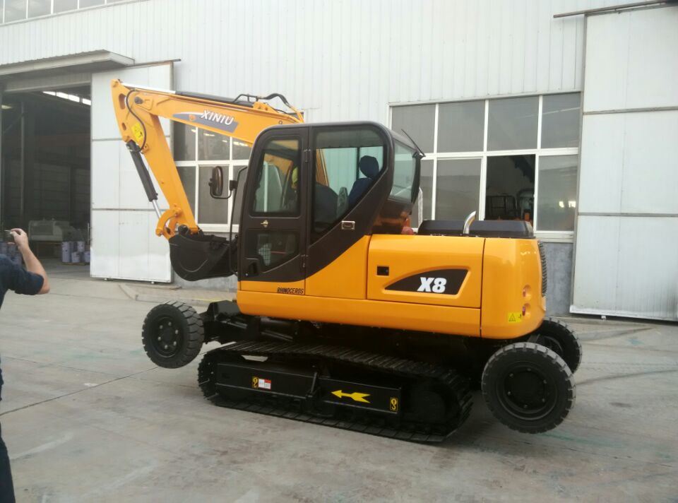 Wheel and Crawler Excavator with Hammer, Auger, Grabber, Quick Hitch, Tilt Bucket