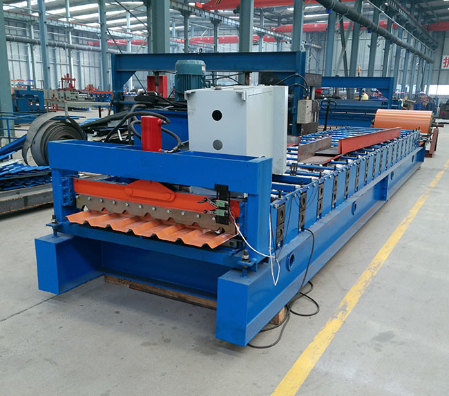 Colorful Steel Roofing Roll Forming Machine Made in China