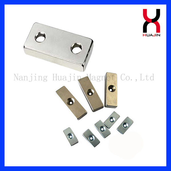Strong Rectangle Neodymium Magnet with Screw Holes for Industry