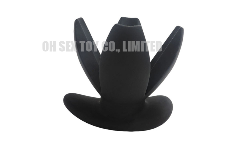 Hollow Anal Anchor Butt Plug with 4 Petals Black