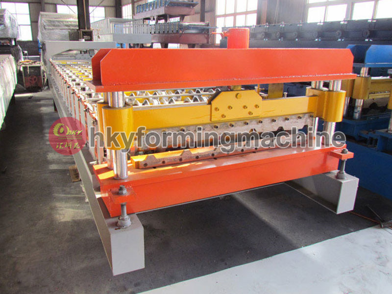 High Quality Steel Roof Tile Roll Forming Machinery