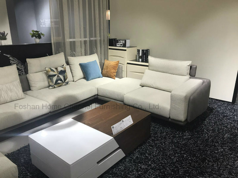 2018 New Solid Wood Fabric Sofa for Home Living Room (HC1805)