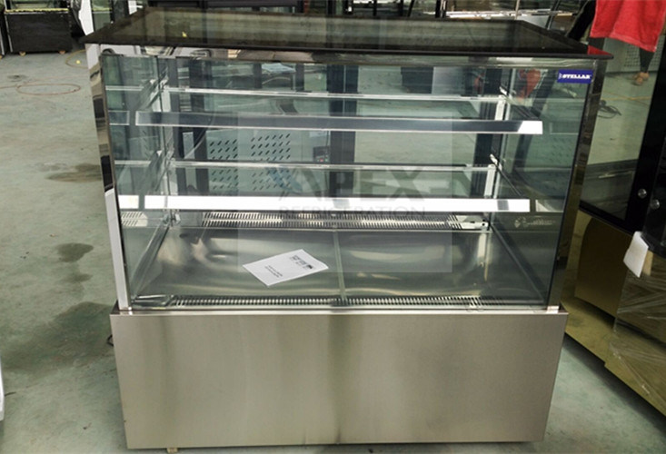 Market Series Refrigerated Bakery Case Cooler Stainless