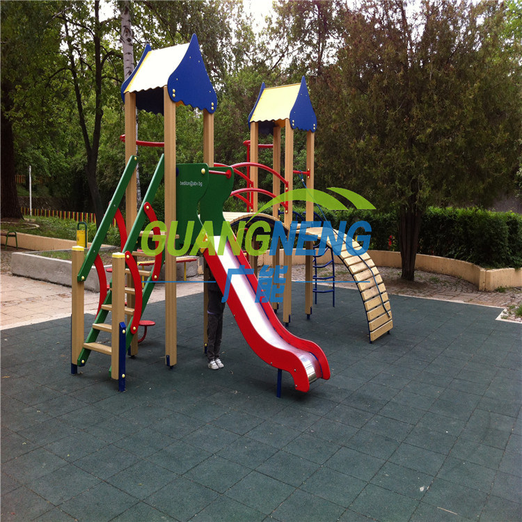 Cheap Rubber Flooring for Outdoor Sports Court