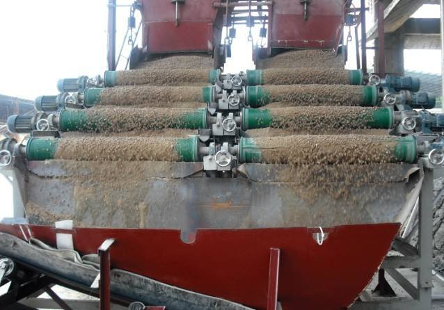 China Manufacturer Iron Ore Magnetic Separator for Belt Conveyor