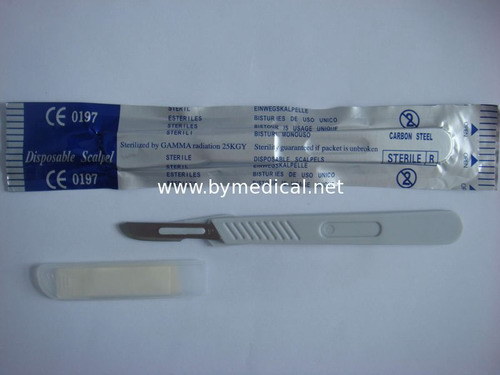 Disposable Sterile Surgical Scalpel with Plastic Handle