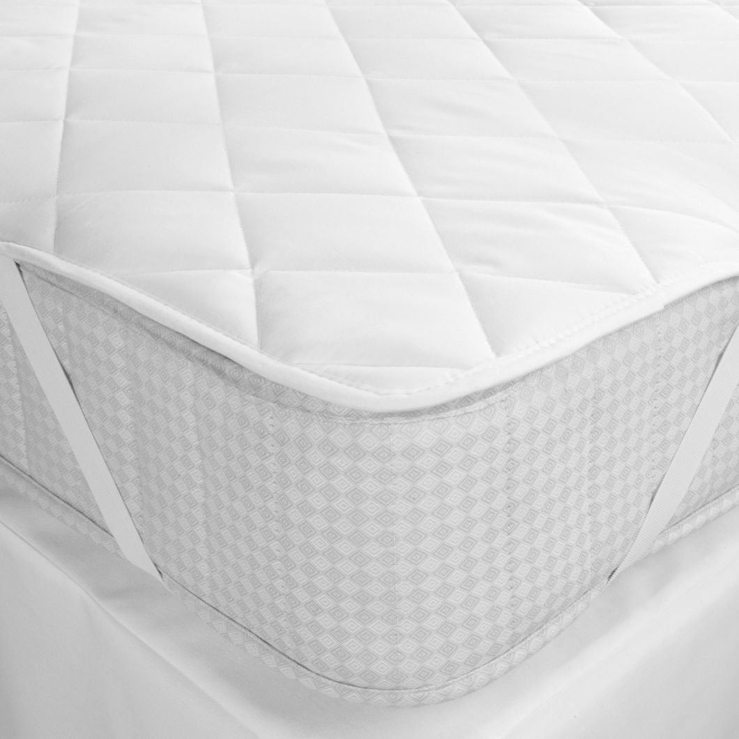 Hot Selling White Color Polyester Waterproof Hollow Fiber Mattress Protector