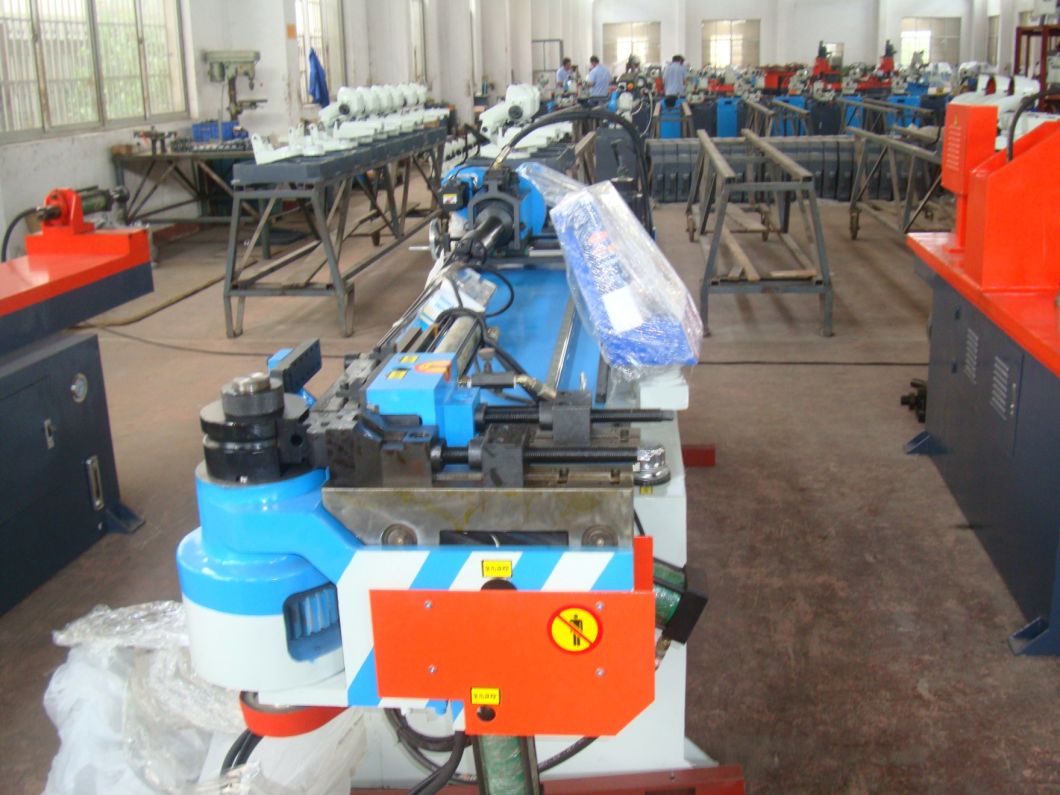 2D Pipe and Tube Bending Machine (GM-50CNC)
