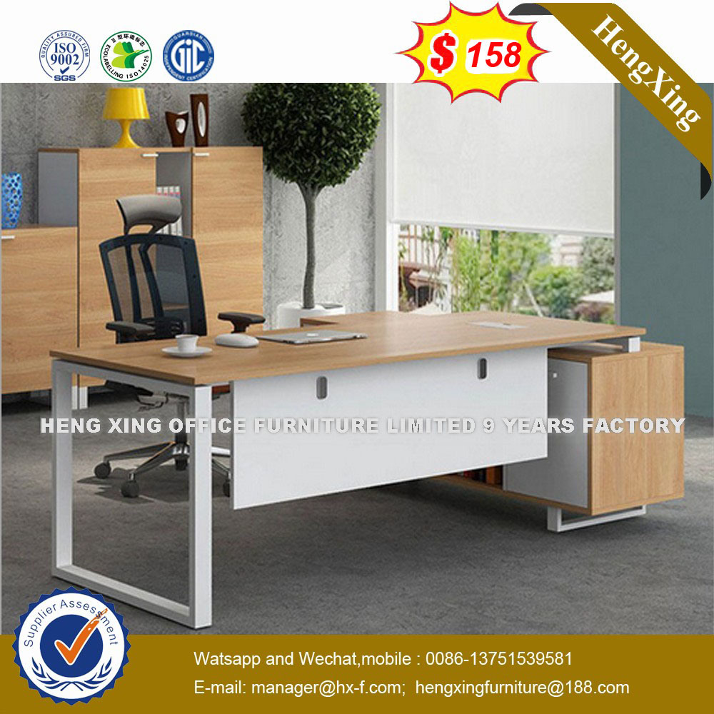 Modern Style Original Color Office Table Executive Desk (UL-MFC362)