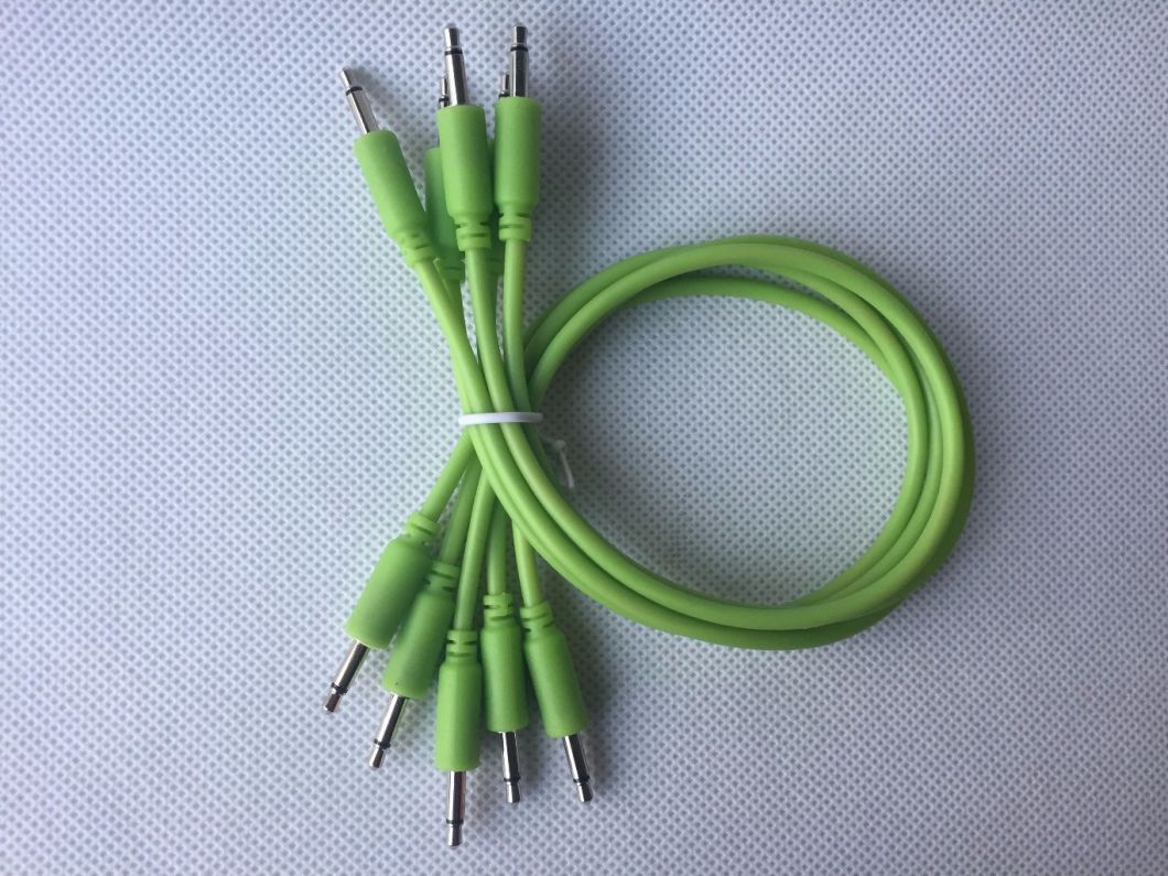 3.5mm Mono Patch Cables Grow in Dark