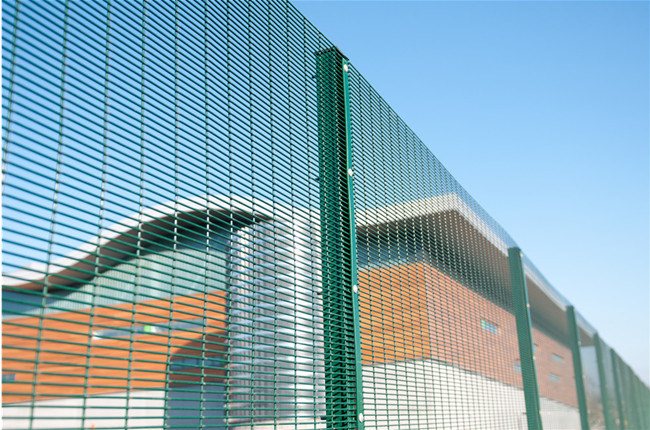 Powder Coated High Security 358 Anti-Climb Welded Wire Mesh Fence for Prison