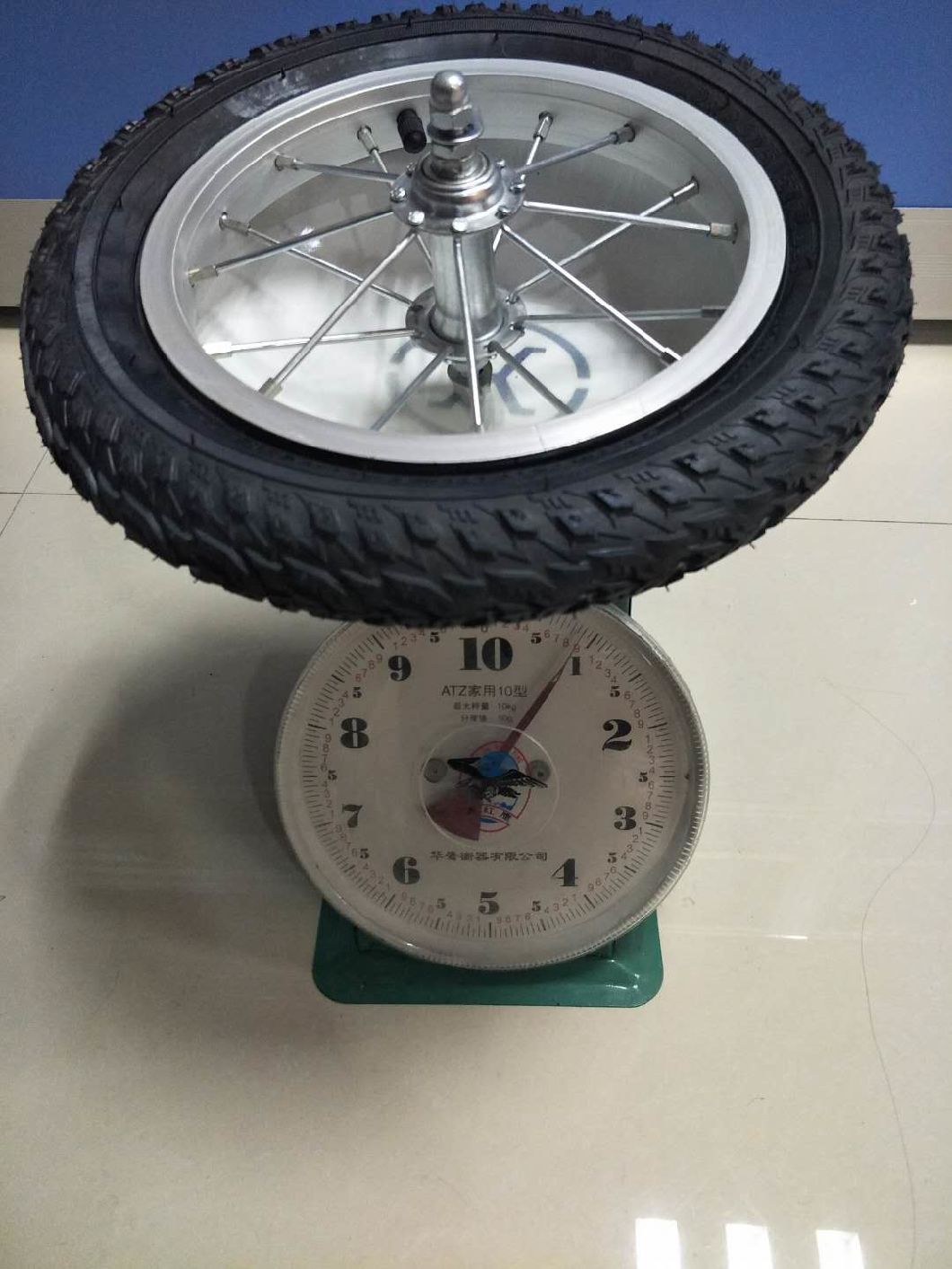 12 Inch Pneumatic Wheel Inflatable Tyre/Tire for Children Bicycle
