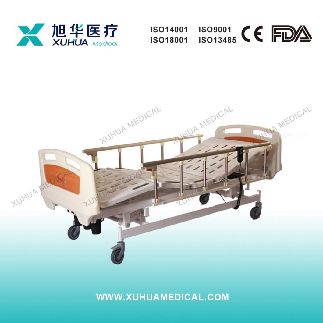 Three Functions Electric Hospital Bed, Adjustable Patient Bed (XH-4)