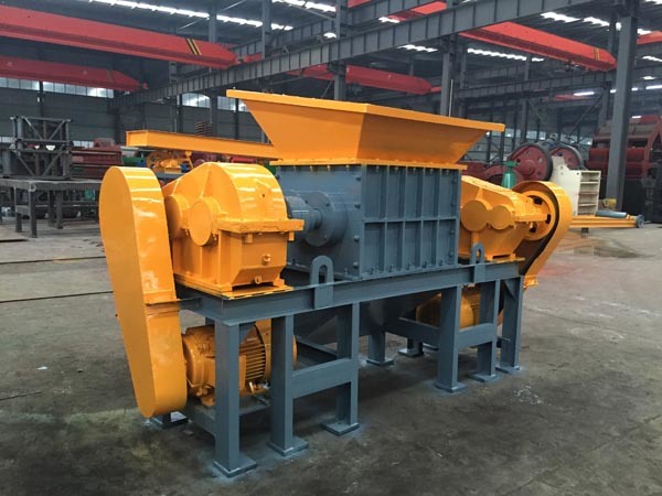 High Efficient Shredder/ Double Shaft Plastic Shredding Machine