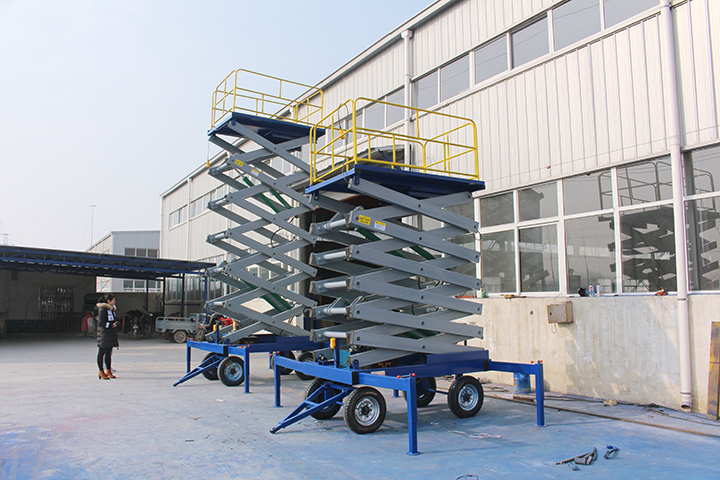 Lowest Cost Hydraulic Scissor Car Lift with Movable Lift Tires