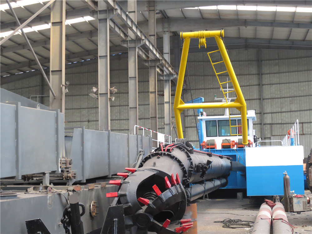 Chinese Manufacturer Cutter Suction Dredger Desilting Machinery