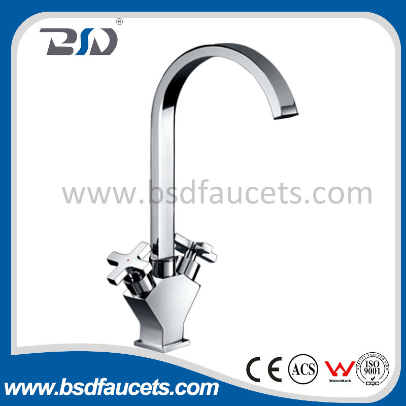 Long Neck Zinc Handle Brass Kitchen Water Faucet