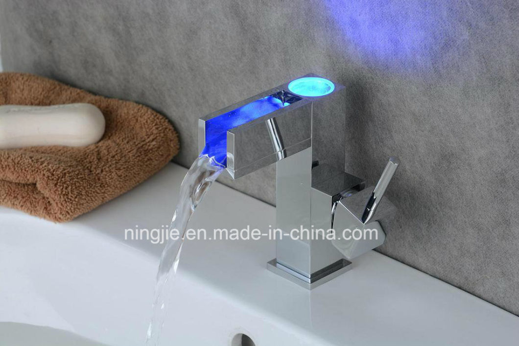 Waterfall Single Level Handle LED Basin Faucet with LED