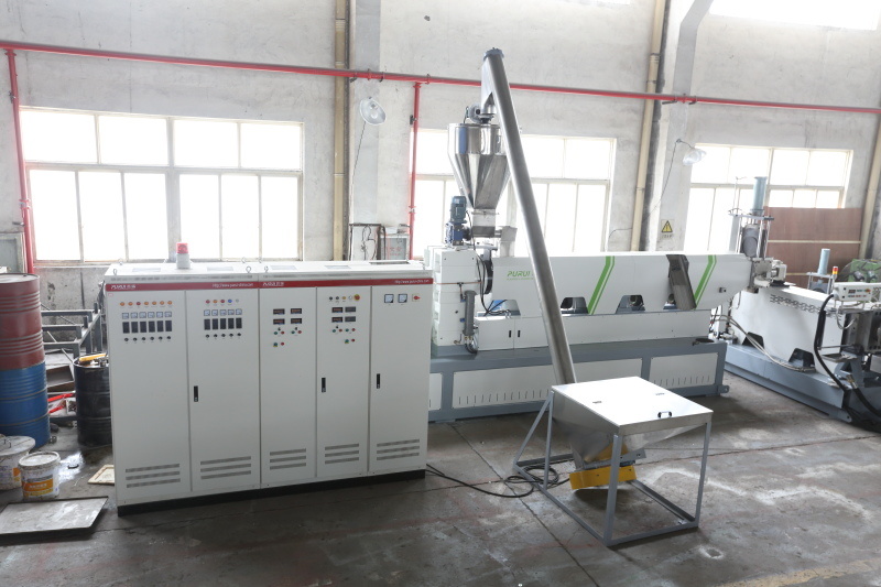 Double Stage Plastic Granulating Machine for HDPE Bottles