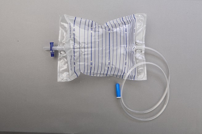 Surgical 2000ml Urine Bag with T Corss Valve