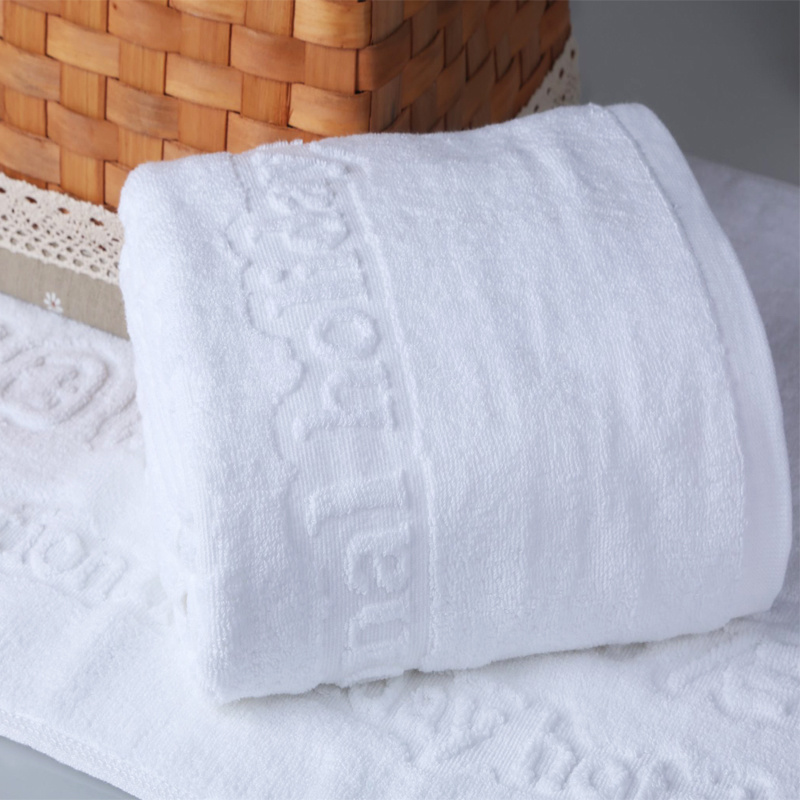 Custom-Made Hotel & SPA Fade-Resistant Jacquard Bath Towel