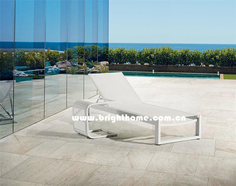 Sun Lounger in Textilne for Outdoor Use