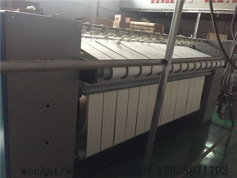 Steam Heating Ironing Machine (YP28025)