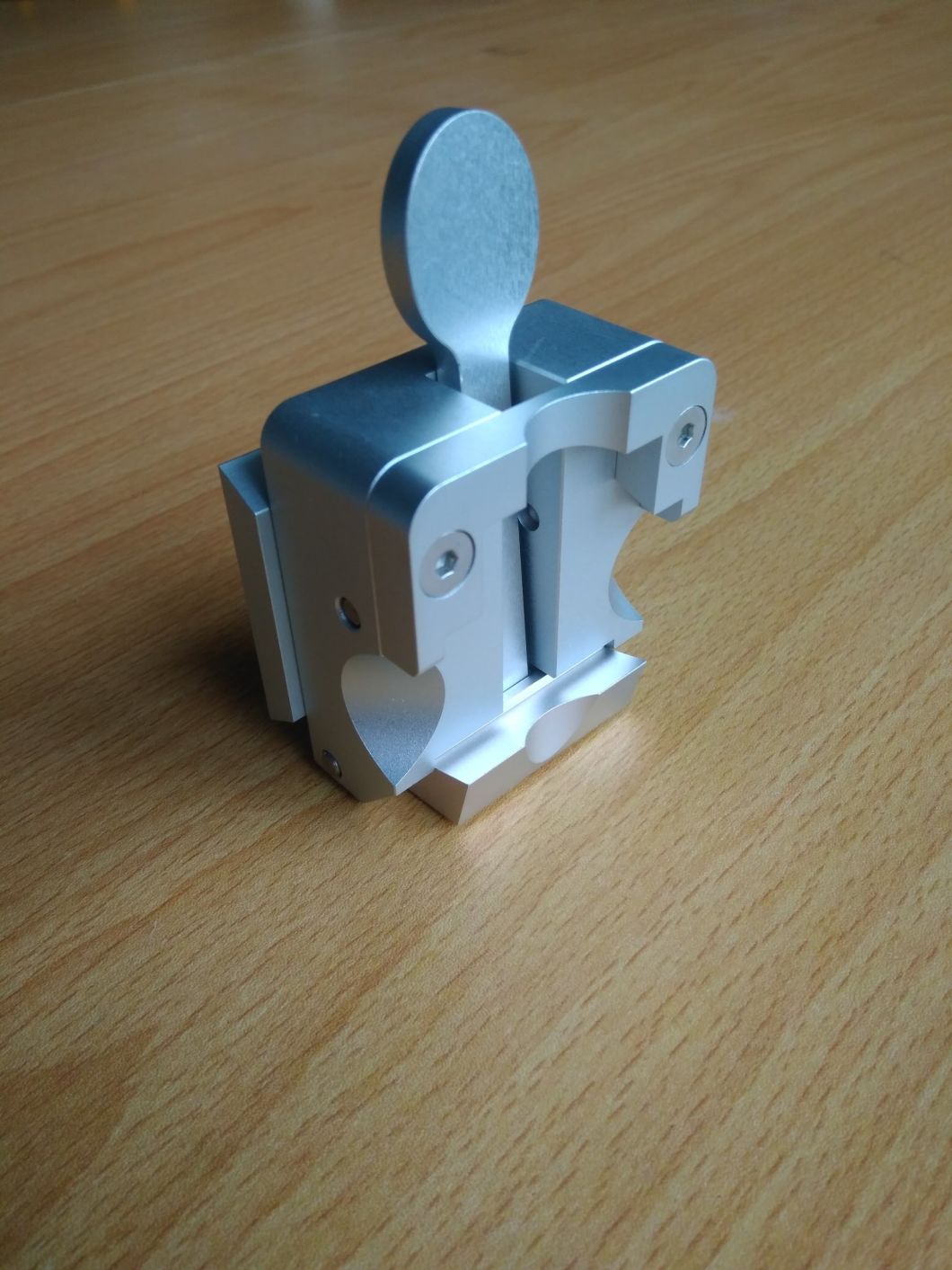 Universal Cassette Clamp for Microtome