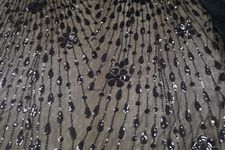 Tecido bordado de lantejoulas pretas personalizadas Custom Black Sequin Embroidered Fabric