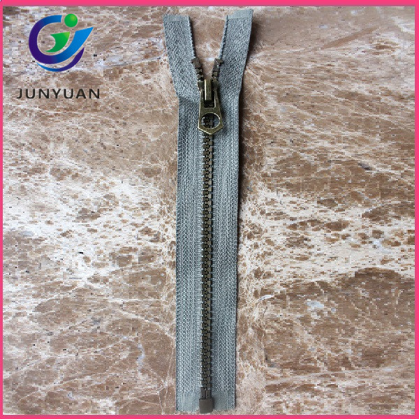 Big Teeth Plastic Zipper with Good Price