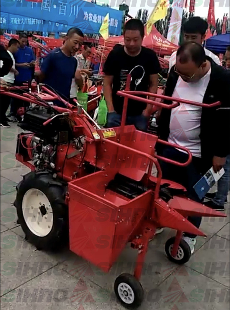 Walking Tractor Mounted Sinele Row Corn Harvester