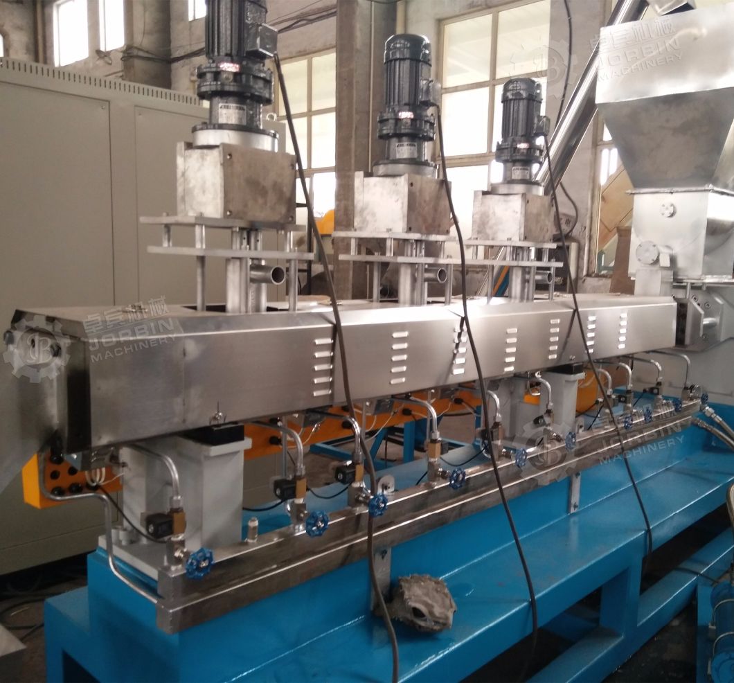 Wood Plastic Compounding Granulate Extruder/WPC Granulating