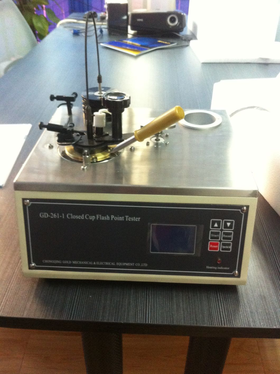 Manual Flash Point Laboratory Tester for Petroleum Products (GD-261-1)