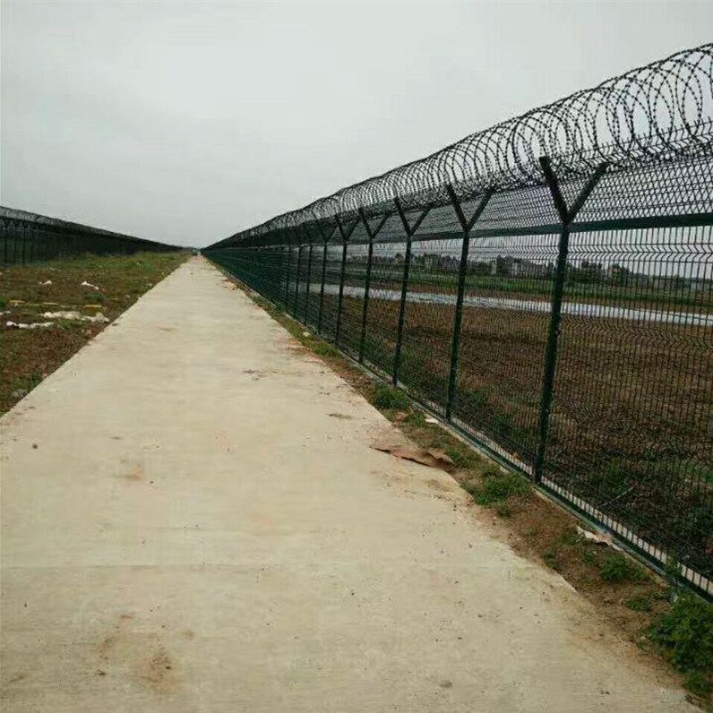 PVC Coated Galvanized Wire Mesh Fence Secutiry Fence