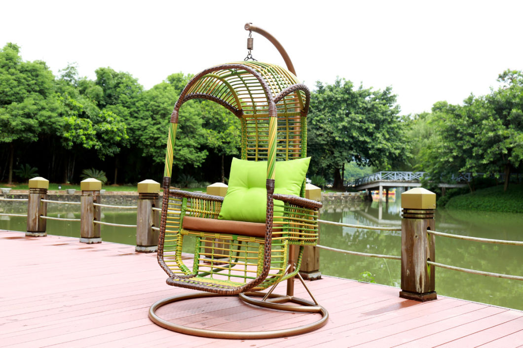 2017 New Design Outdoor Modern Garden Swing Chair (HC8090)