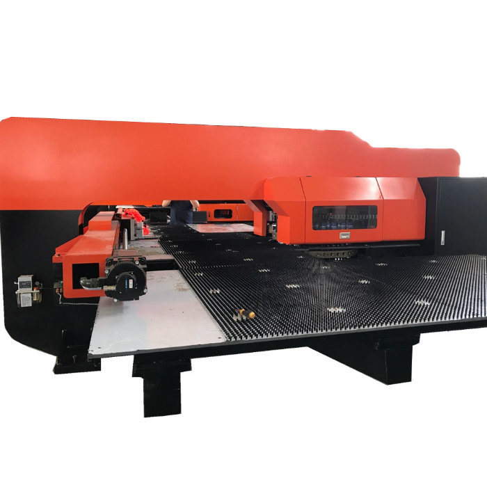 Servo Motor Drive CNC Turret Punch Press Machine