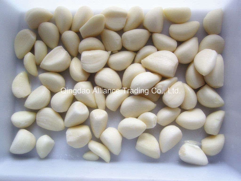 Quick Frozen Peeled White Garlic with High Quality