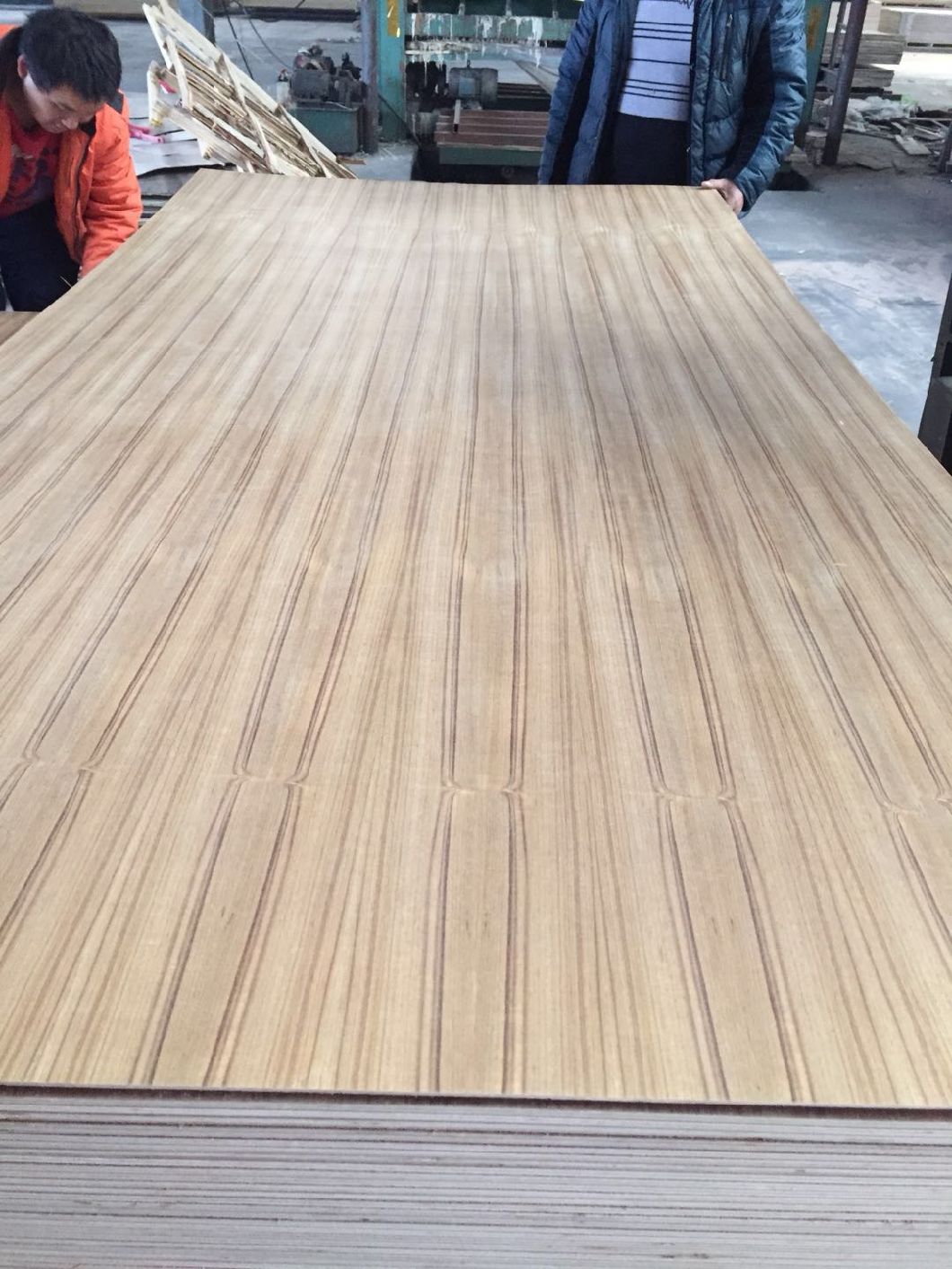 2.5mm Teak/ Red Oak/ Fancy Plywood for Furniture