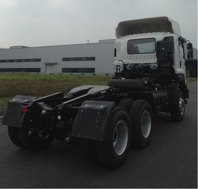 China Made Isuzu 6X4 10 Wheel Tractor Truck for Sale