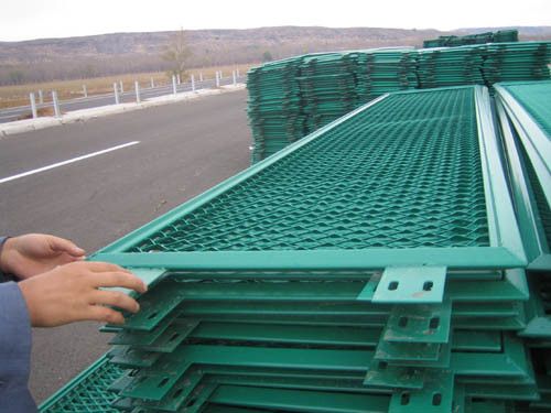 Hot-Dipped Galvanized Expanded Metal Mesh with SGS