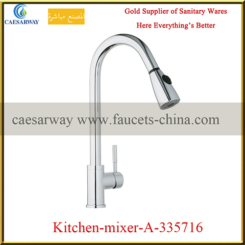 Brass Deck Mounted Pull-out Kitchen Water Mixer