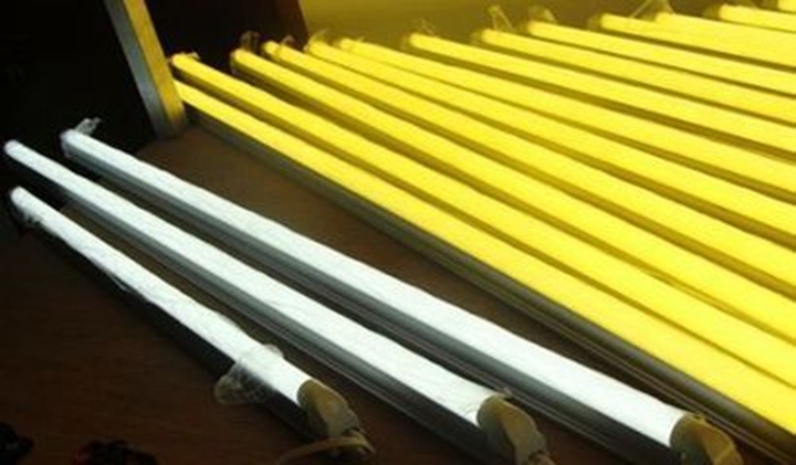 1.5m T8 LED Fluorescent Tube Light 30W 4500lm TUV Ce RoHS