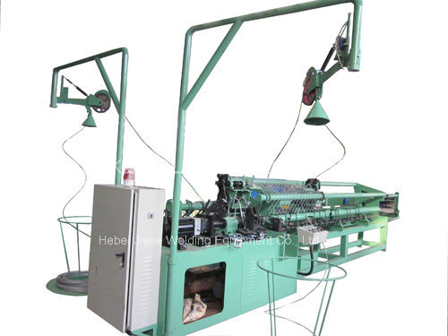 Automatic Double Wire Mesh Chain Link Fence Machine