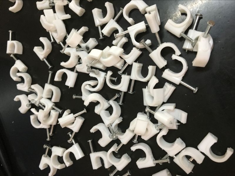 Plastic Square Flat Cable Clip Wall Circle Cable Clamp