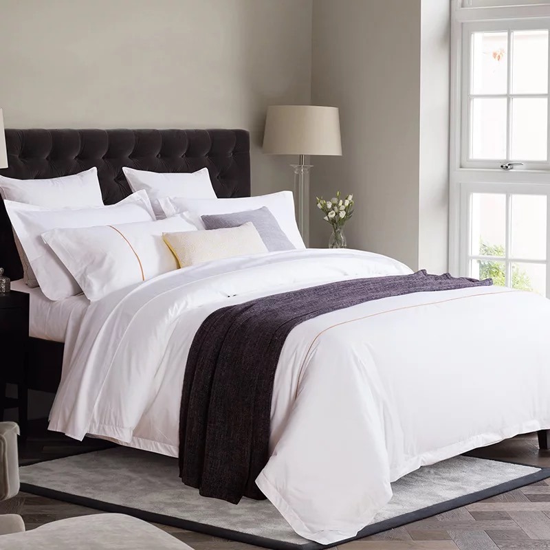 China Supplier Luxury Pure White 100% Cotton Bedding Set