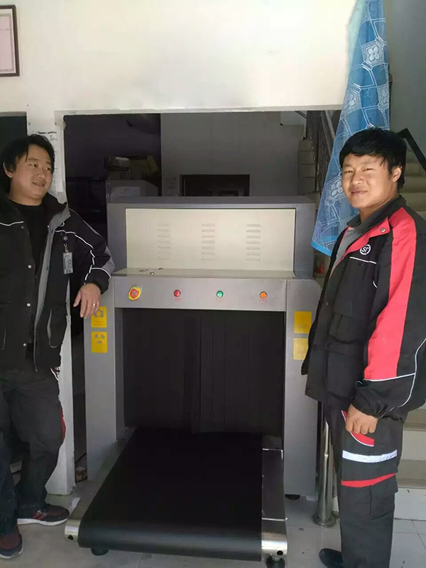 Tunnel Size 1000mmx1000mm X Ray Baggage Scanner/Cargo Inspection X-ray Machine