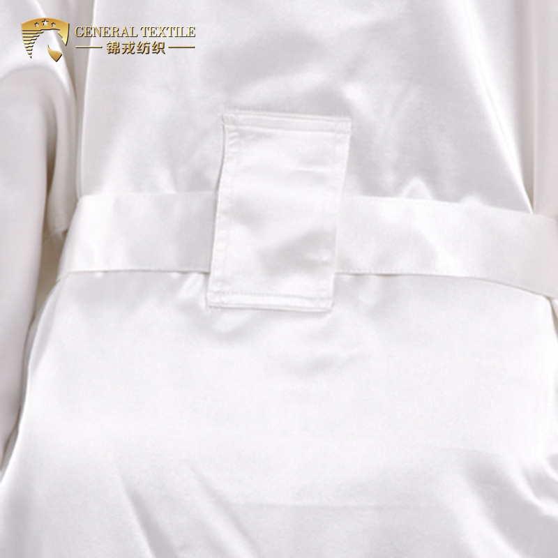 Hotel & Resorts Imitated Silk and Velour Inside Layer Bathrobe with Customized Logo (JRL062)