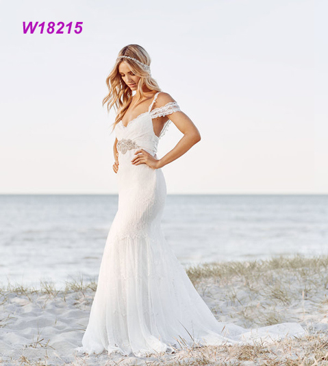 Sweetheart Neckline Wedding Dress with Lace Spaghetti Strap