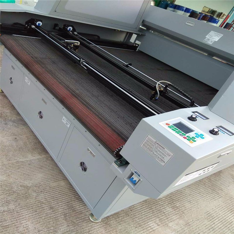 Advanced Automatic Feeding Laser Cutting Machine for Garment